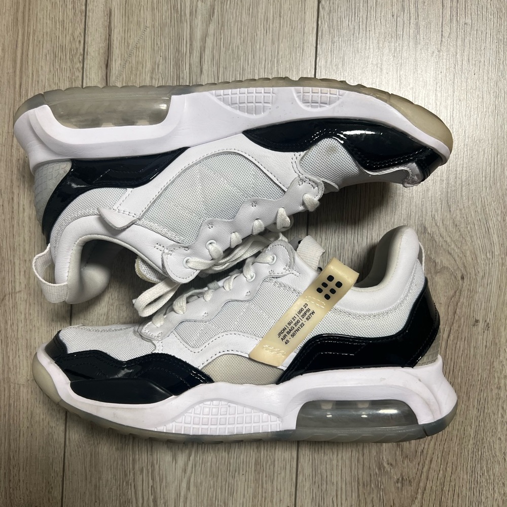 Nike Air Jordan  MA2 Concord CV8122-105
